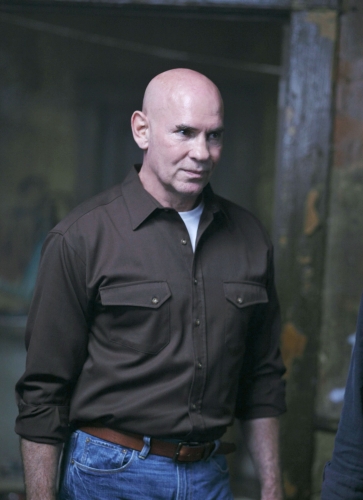 "Exile on Main St." - Mitch Pileggi as Samuel Campbell in SUPERNATURAL on The CW.
Photo: Michael Courtney/The CW
©2010 The CW Network, LLC. All Rights Reserved.