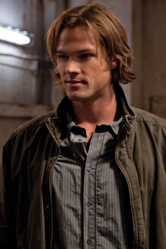 "Two and a Half Men" - Jared Padalecki as Sam in SUPERNATURAL on The CW.Photo: Jack Rowand/The CW&copy;2010 The CW Network, LLC. All Rights Reserved.