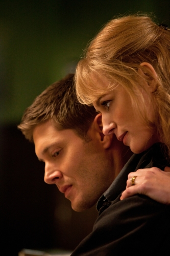 "Mommy Dearest" - Jensen Ackles as Dean, Samantha Smith as MaryWinchester in SUPERNATURAL on The CW.Photo: Jack Rowand/The CW&copy;2011 The CW Network, LLC. All Rights Reserved.