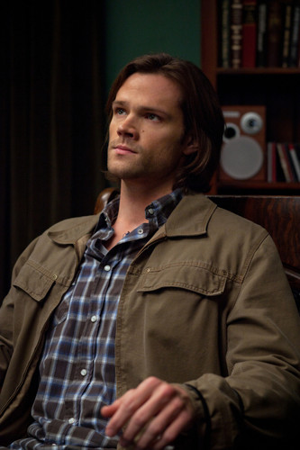 Supernatural -- "Freaks and Geeks"-- Image SN818a_0154 -- Pictured : Jared Padalecki as Sam -- Credit: Liane Hentscher/The CW --  &copy; 2013 The CW Network. All Rights Reserved