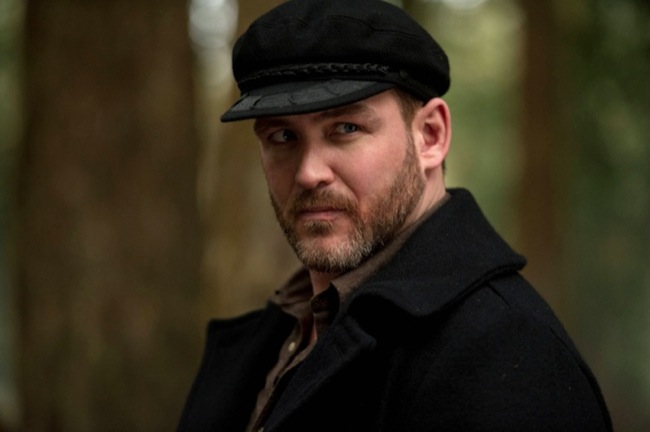 Supernatural -- â€œTaxi Driver" -- Image SN819b_0271 â€&ldquo; Pictured: Ty Olsson as Benny -- Credit: Diyah Pera/The CW --  &copy; 2013 The CW Network. All Rights Reserved